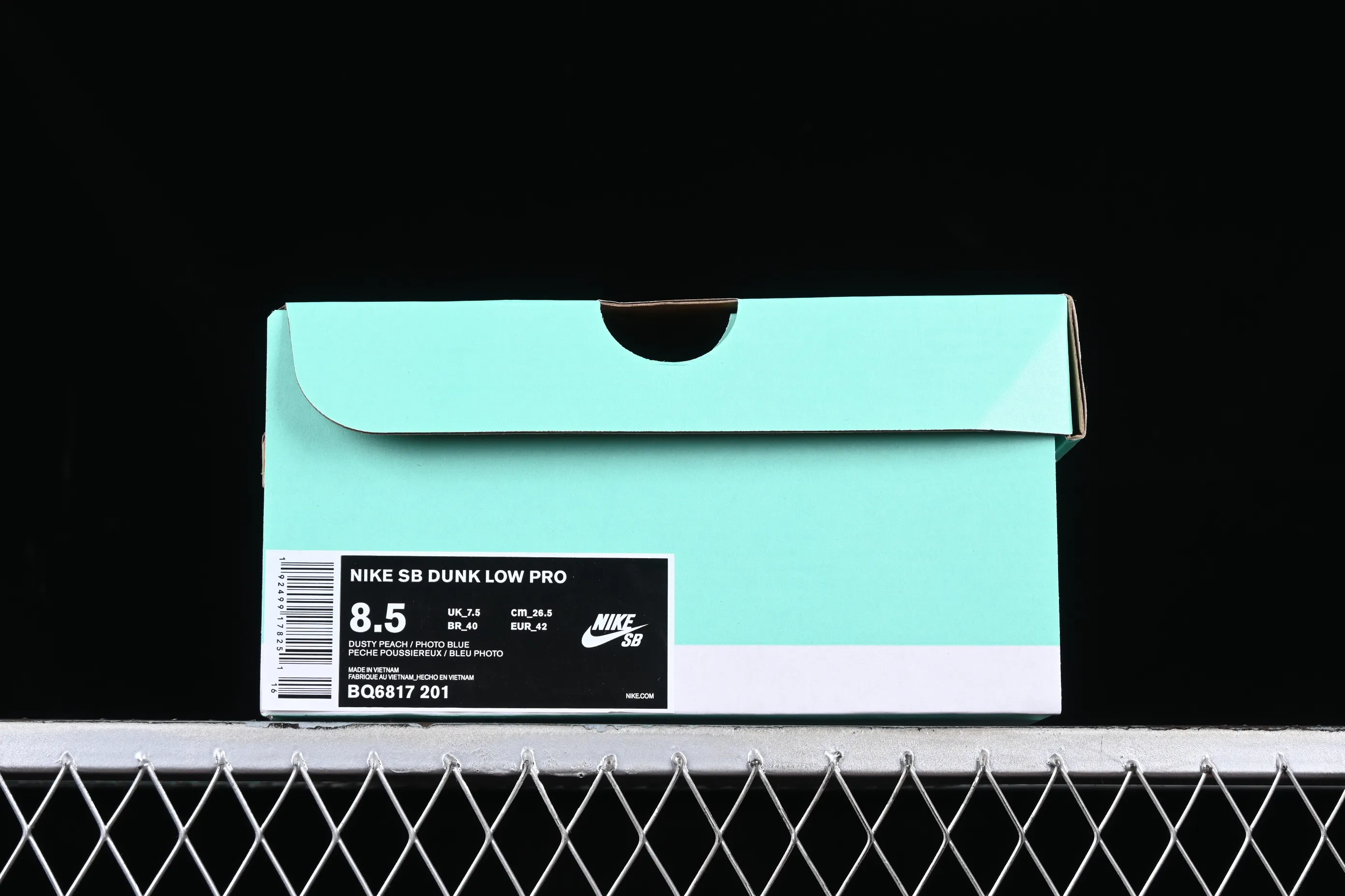 All Categories Nk SB Dunk Series Nk SB Dunk Low Low-top Sneakers Nk SB Dunk Low Pro Color Corduroy Low-top Casual Sports Skateboard Shoes BQ6817-201